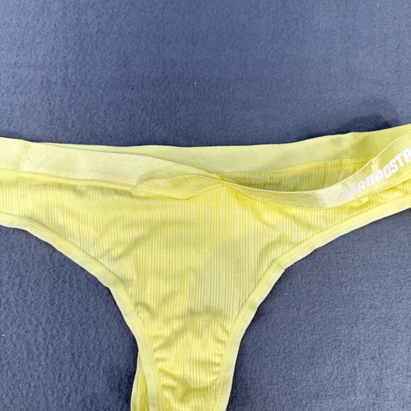 Aeropostale Women's Size Medium Panty Thong Seamless Yellow New Without Tags - Picture 6 of 9